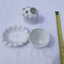 Vintage 80s Ceramic 3pce Scalloped edge Bathroom Set Image 5
