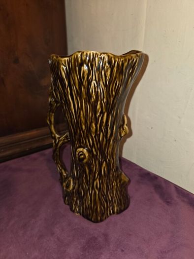 1960's Sylvac Rabbit in Oak Tree Jug/Vase