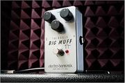 Electro-Harmonix Triangle Big Muff (Boxed as new)