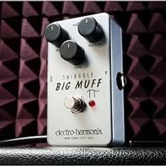 Electro-Harmonix Triangle Big Muff (Boxed as new)
