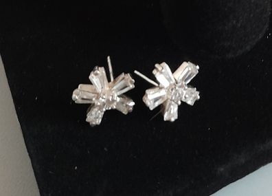 EARRINGS - Silver - Stud - Crystal