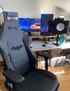 Secretlabs Batman Chair