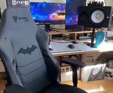 Secretlabs Batman Chair