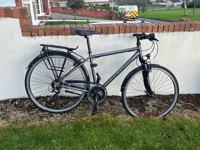 VICTORIA Bike Grey Medium Hybrid Bike