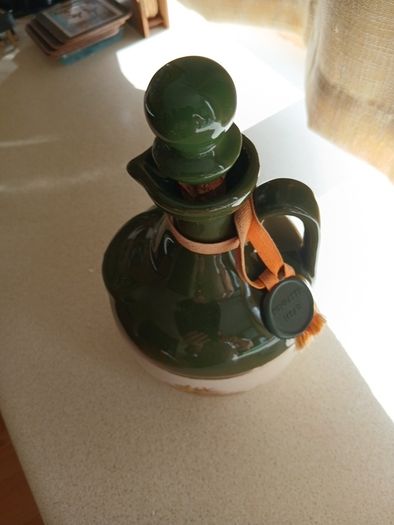 Vintage Bunratty Mead two-tone stoneware crock jug