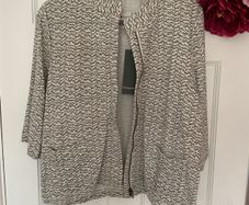 jacket Bnwt Streetone casual jacket style unlined size 12 khaki & cream