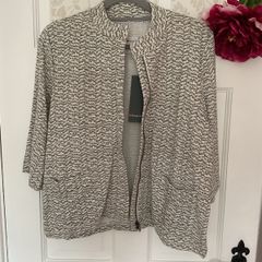 jacket Bnwt Streetone casual jacket style unlined size 12 khaki & cream