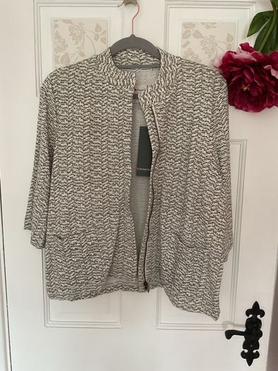 jacket Bnwt Streetone casual jacket style unlined size 12 khaki & cream