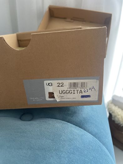 UGG boots Bailey bow infant size Uk5