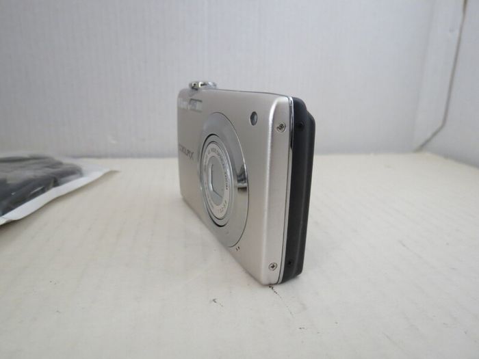 Camera Nikon Coolpix S3000