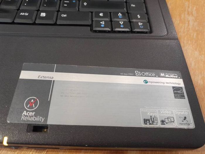 Acer Extensa 5630Z Laptop - 4GB RAM, 320GB HDD, Great Battery & Original Charger. Set to Spainish language.