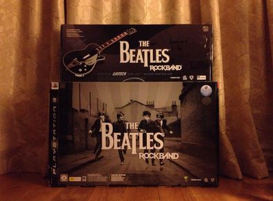 The Beatles Rock Band PS3 Full 4-Player Bundle
