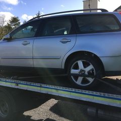Volvo V50 1.6 Diesel parts for breaking