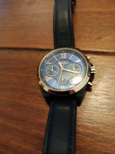 Watch   "fossil"