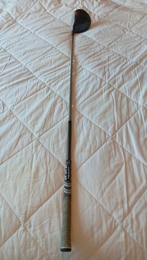 Ping G20 Driver with graphite shaft.