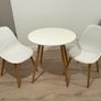 Round Table and 2 chairs Image 2