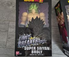 dragon ball limit breaker series,super saiyan broly,chase figure and normal fig