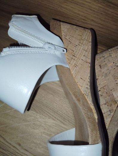 Skechers womens sandals.UK6