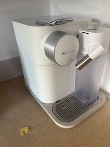 Nespresso Lattissima One Coffee Machine