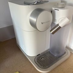 Nespresso Lattissima One Coffee Machine