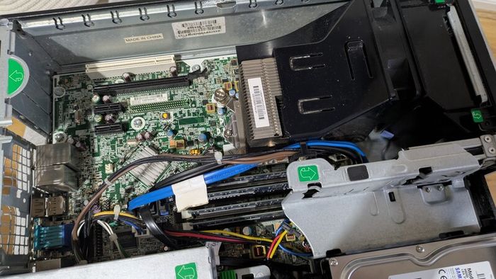 Server HP Intel Core i3 7GB RAM in good condition