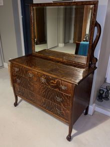 Antique American Tiger Oak Dresser with Bevelled Mirror c.1900/1915