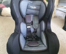 childs car seat