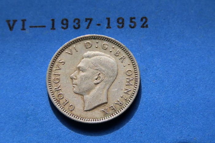 Great Britain Sixpence 1937 To 1967 [34 Coins Inc 10 x Silver Pre 47] Whitman Folder
