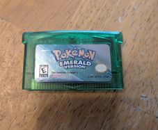Pokemon Emerald (GBA repro)