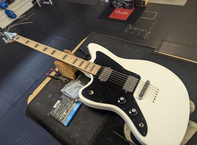 G4M 638 baritone/bass vi left handed