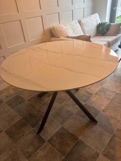Modern Alex Round Dining Table for Sale