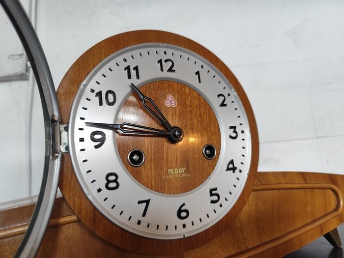 15 day Winding clock