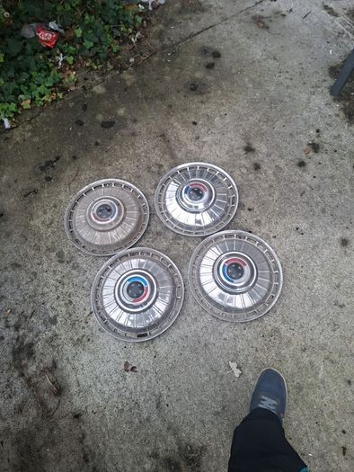 chevrolet hug caps