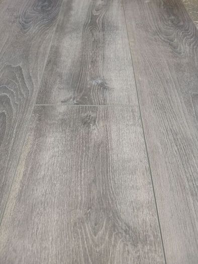 Supply and install  laminate flooring