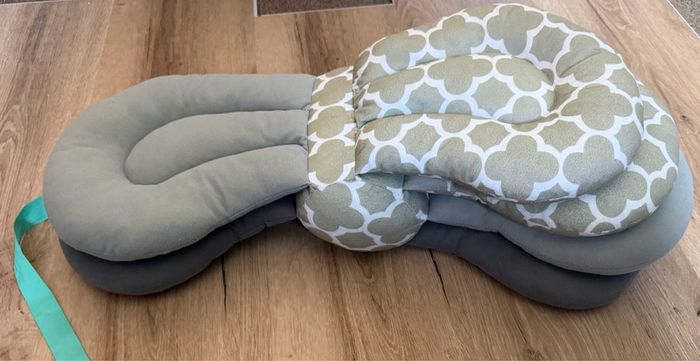 breastfeeding pillow