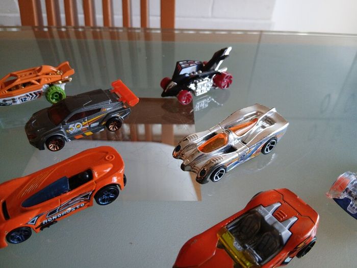 22 Hot Wheels Toy Cars Lot 1:64 Scale