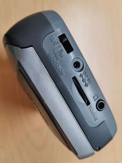 AIWA TA193 Walkman Cassette Player