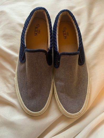 Boys shoes