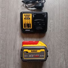 DeWalt 9ah/54v Battery & Charger (New)