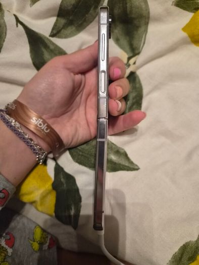 samsung Galaxy Z flip 5 - Pink