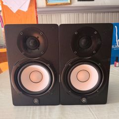 Yamaha HS5 Studio Speakers pair