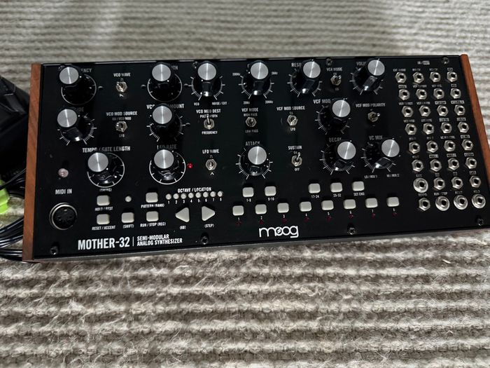 Moog Mother 32