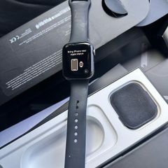Apple watch series 4 Nike +