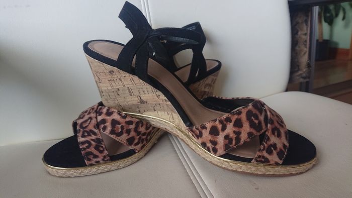New Look Wedges. Size 8