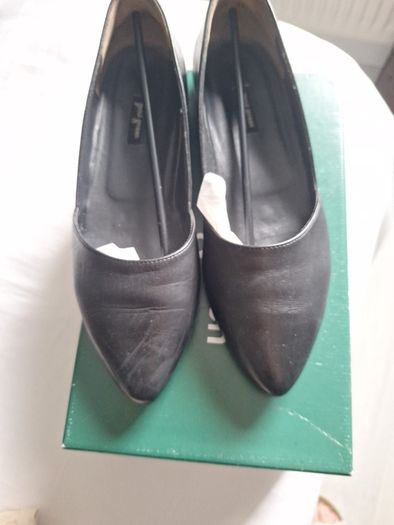 Paul Green Black leather flats