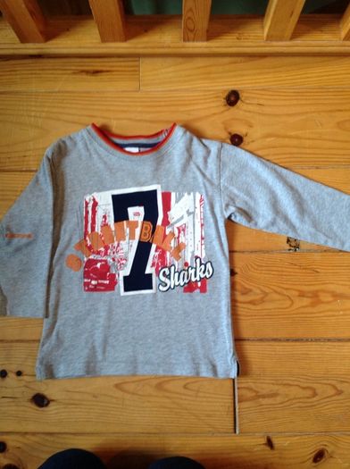 Age 2-3 Grey Top