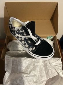Brand new / never worn Vans Old Skool Tonal Check Blue trainers.