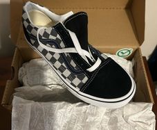 Brand new / never worn Vans Old Skool Tonal Check Blue trainers.