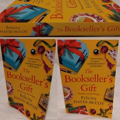 The Bookseller,s Gift By Felicity Hayes Mccoy