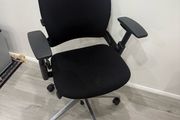 steelcase Leap V2 Office Chair
